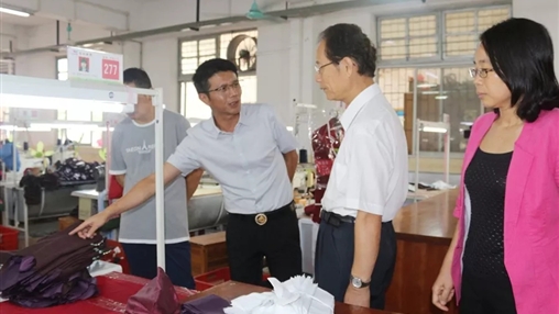 中國成人教育協(xié)會(huì)副會(huì)長張昭文蒞臨百裕集團(tuán)調(diào)研