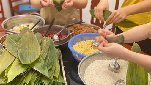 粽享歡樂(lè) I 濃濃粽香情，百裕一家親